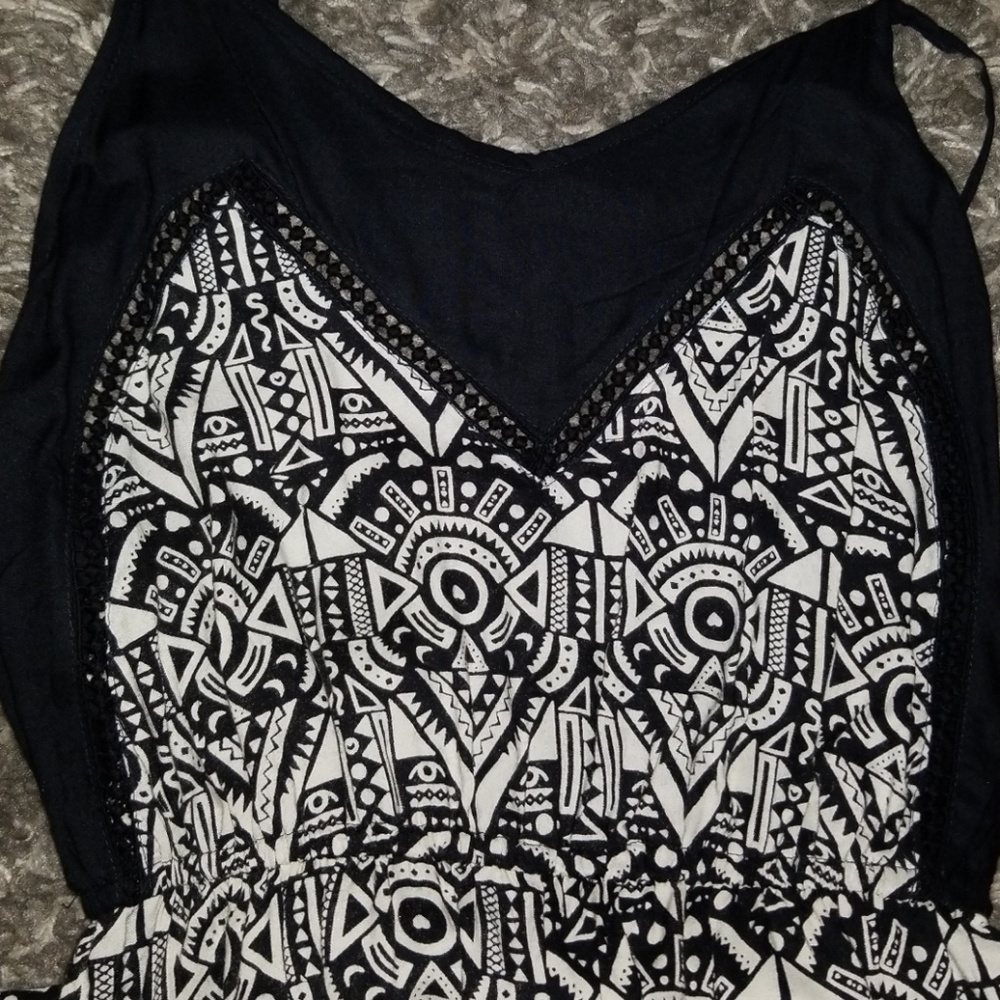 romper - Picture 3 of 4